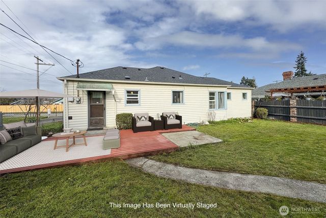 311 S Jones Street, Port Angeles, WA 98362