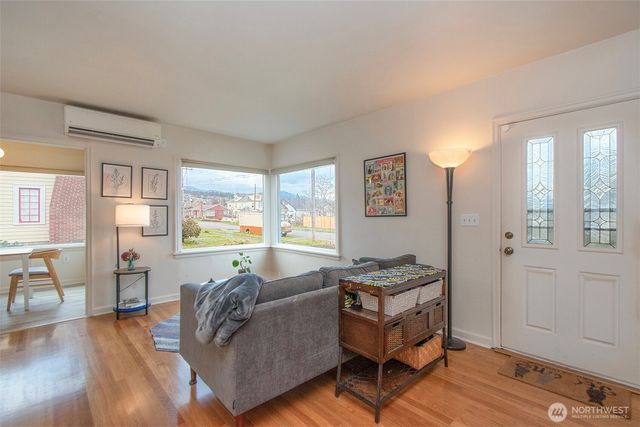 311 S Jones Street, Port Angeles, WA 98362