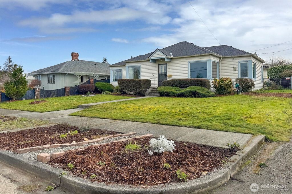 311 S Jones Street, Port Angeles, WA 98362