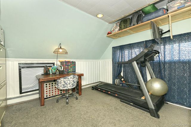 14 Thimble Lane, Hicksville, NY 11801