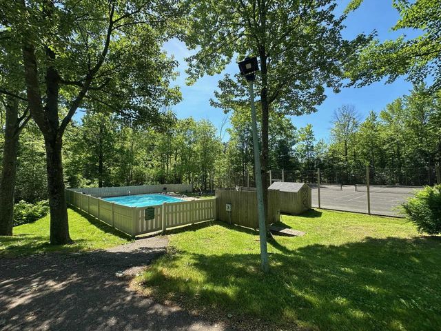 69 Joy Dr Apt C5, South Burlington, VT 05403