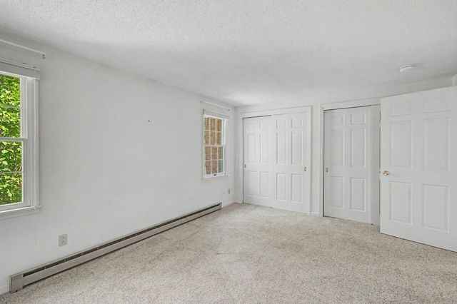 69 Joy Dr Apt C5, South Burlington, VT 05403