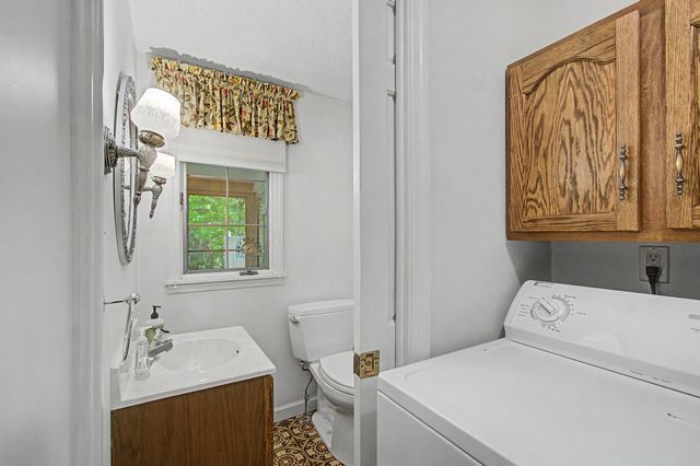 69 Joy Dr Apt C5, South Burlington, VT 05403