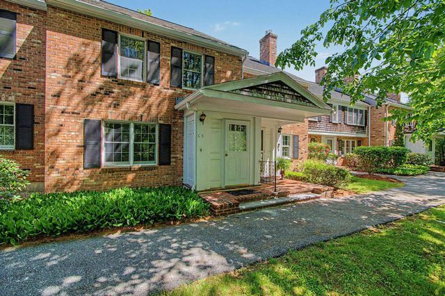69 Joy Dr Apt C5, South Burlington, VT 05403