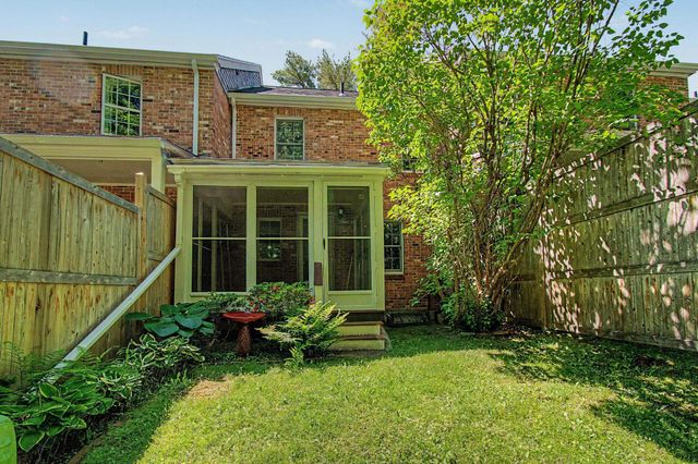 69 Joy Dr Apt C5, South Burlington, VT 05403