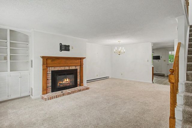 69 Joy Dr Apt C5, South Burlington, VT 05403