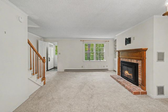 69 Joy Dr Apt C5, South Burlington, VT 05403