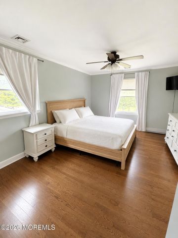 7 Mayflower Drive, Little Egg Harbor, NJ 08087