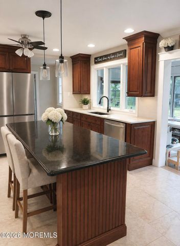 7 Mayflower Drive, Little Egg Harbor, NJ 08087
