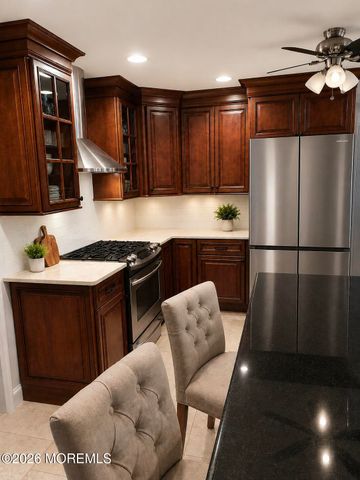 7 Mayflower Drive, Little Egg Harbor, NJ 08087