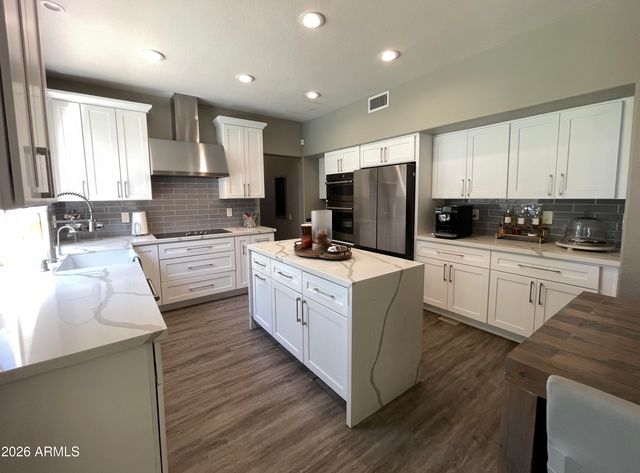 1721 W GARY Drive, Chandler, AZ 85224
