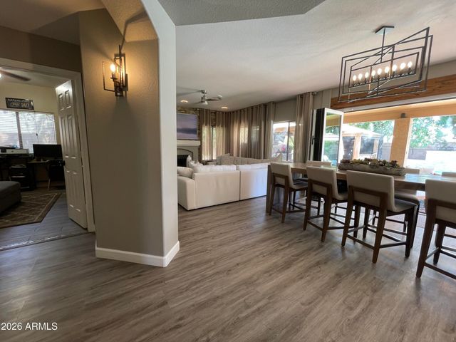 1721 W GARY Drive, Chandler, AZ 85224