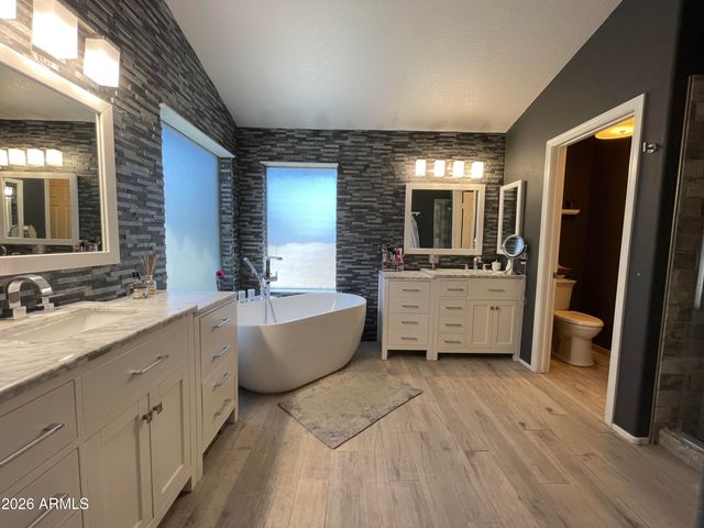 1721 W GARY Drive, Chandler, AZ 85224