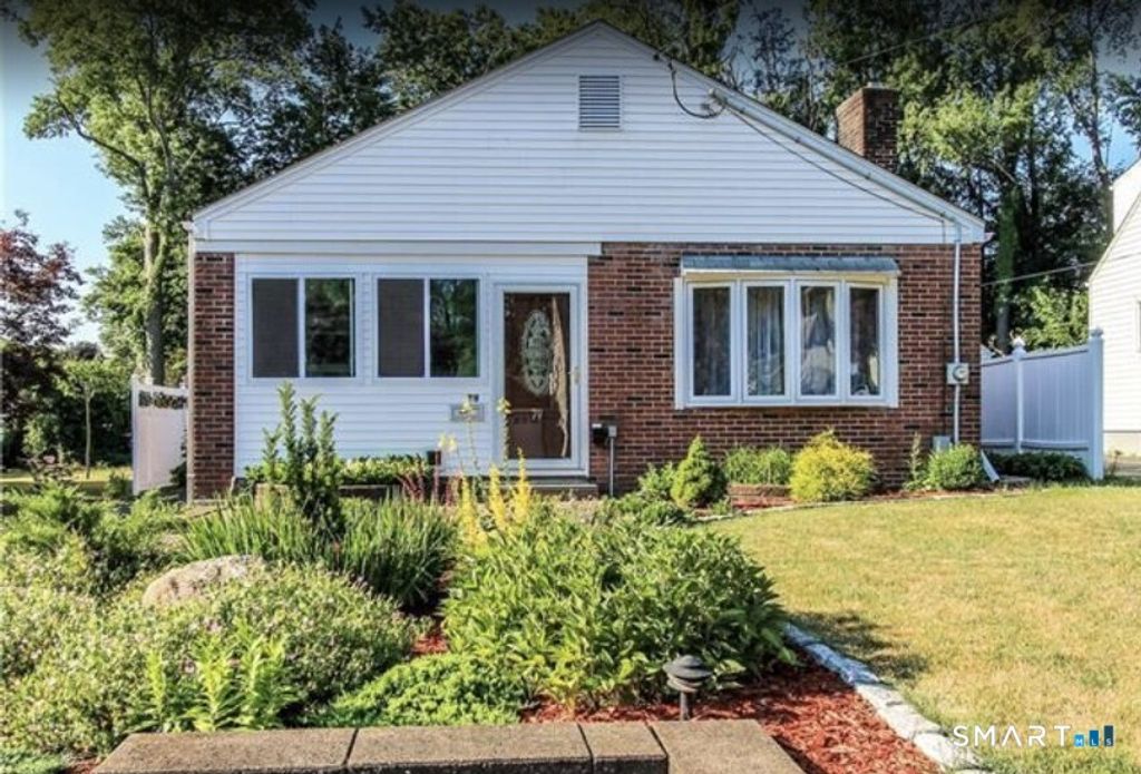 79 Piper Brook Avenue, Newington, CT 06111