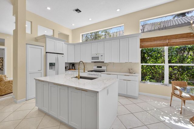 203 Coral Cay Terrace, Palm Beach Gardens, FL 33418