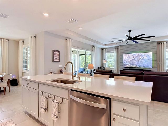 7677 BROAD RIVER AVENUE, Land O Lakes, FL 34638