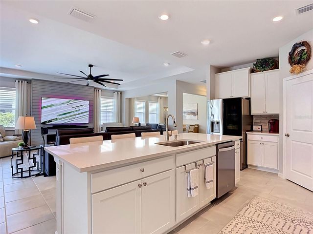 7677 BROAD RIVER AVENUE, Land O Lakes, FL 34638