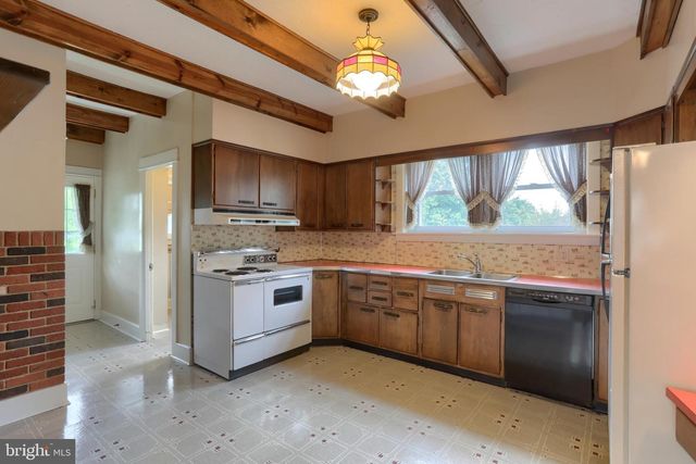 303 S 12TH ST, Lebanon, PA 17042