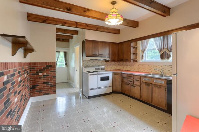 303 S 12TH ST, Lebanon, PA 17042