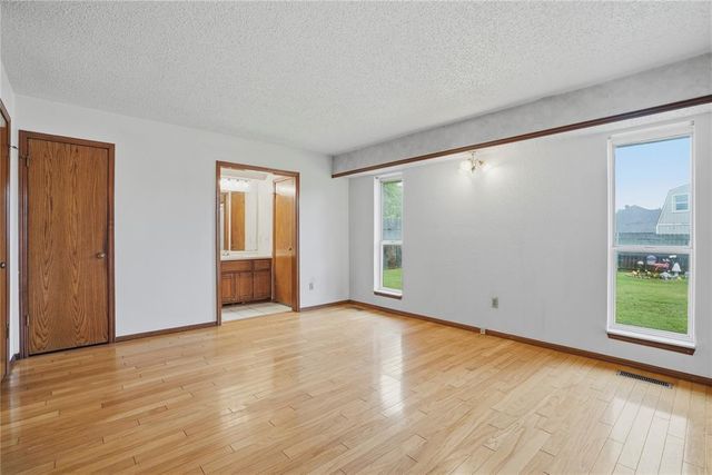 1332 NE 19th Place, Moore, OK 73160