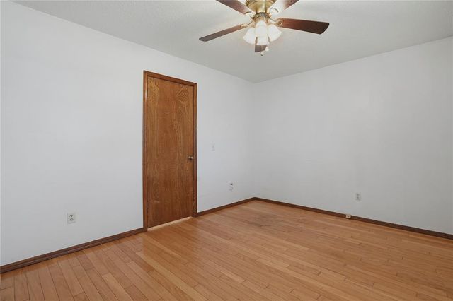 1332 NE 19th Place, Moore, OK 73160