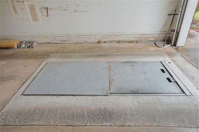1332 NE 19th Place, Moore, OK 73160