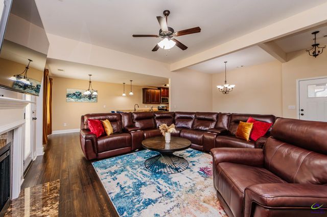 124 Hawks Ridge Trace, Byron, GA 31008