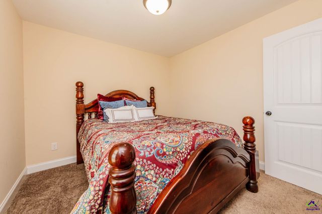 124 Hawks Ridge Trace, Byron, GA 31008