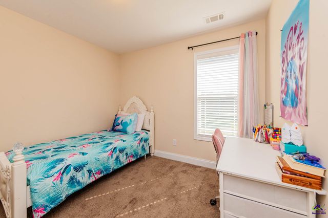 124 Hawks Ridge Trace, Byron, GA 31008