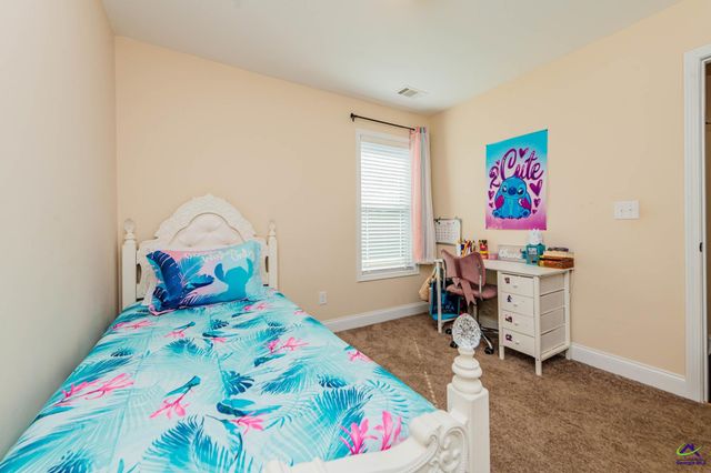 124 Hawks Ridge Trace, Byron, GA 31008