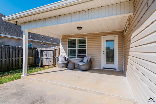 124 Hawks Ridge Trace, Byron, GA 31008