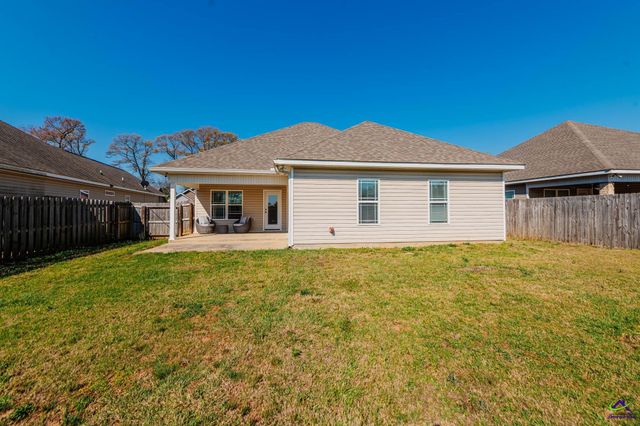 124 Hawks Ridge Trace, Byron, GA 31008