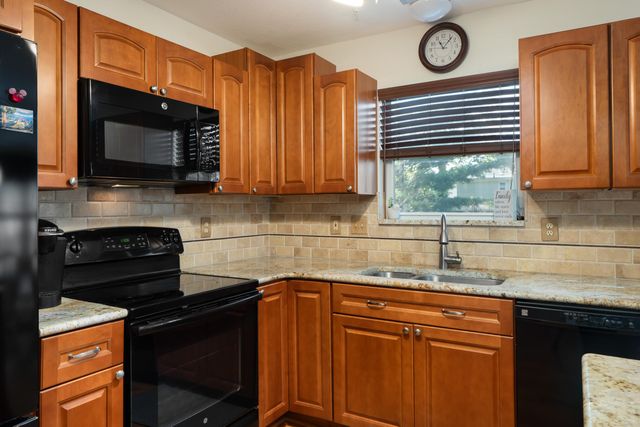 153 Drakewood Road, Westerville, OH 43081