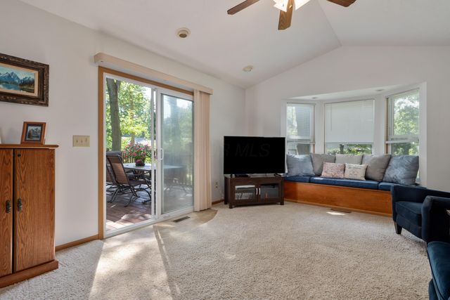 153 Drakewood Road, Westerville, OH 43081