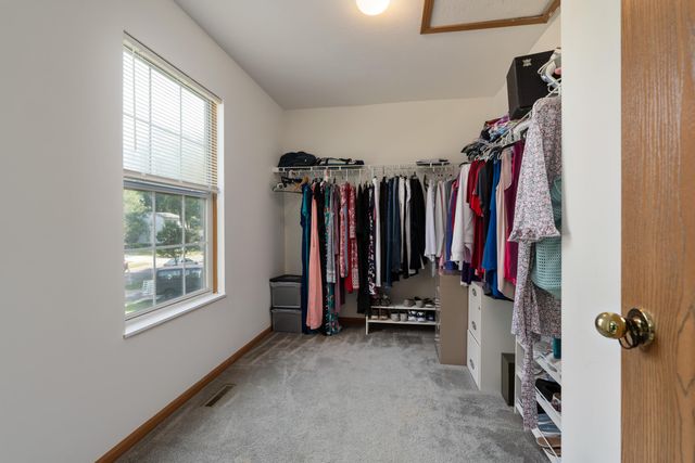 153 Drakewood Road, Westerville, OH 43081