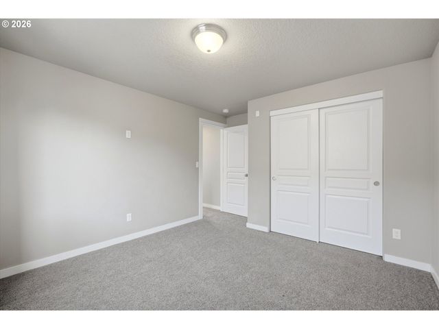 15562 BROKEN TOP Ave, Sandy, OR 97055