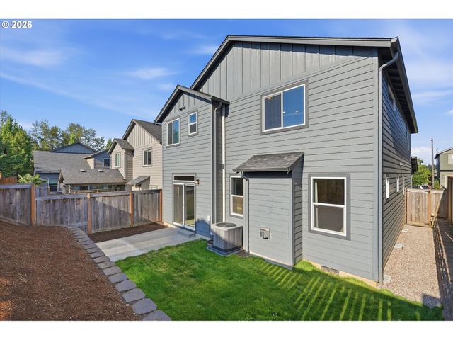 15562 BROKEN TOP Ave, Sandy, OR 97055