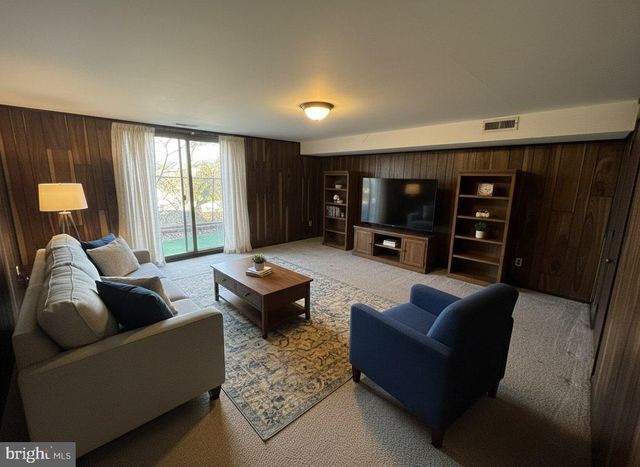 2937 JENNY PL, Philadelphia, PA 19136