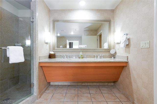 211 East Flamingo Road 1018, Las Vegas, NV 89169