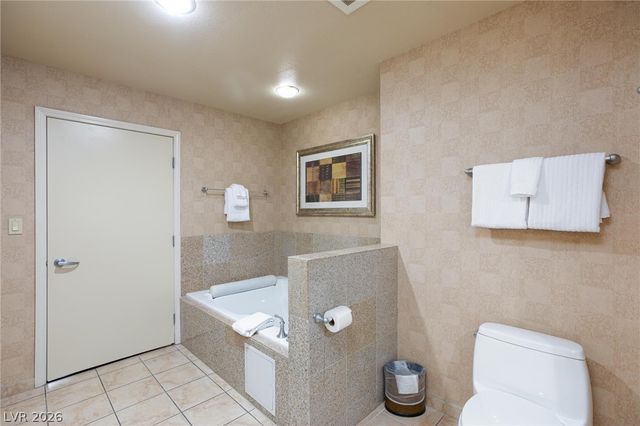 211 East Flamingo Road 1018, Las Vegas, NV 89169