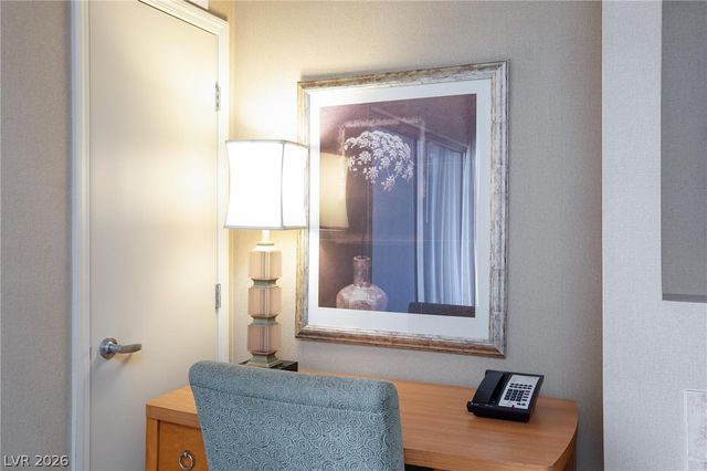 211 East Flamingo Road 1018, Las Vegas, NV 89169