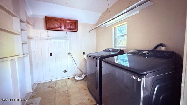 2737 LAKE SHORE Boulevard, Jacksonville, FL 32210