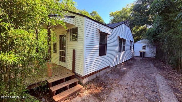 2737 LAKE SHORE Boulevard, Jacksonville, FL 32210