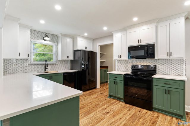 2211 Cecille Drive, Huntsville, AL 35803