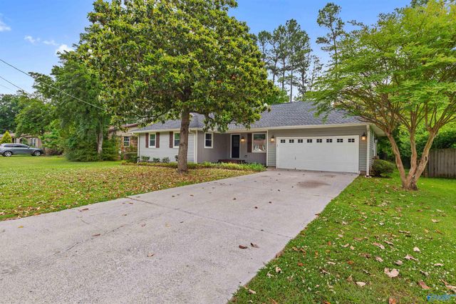 2211 Cecille Drive, Huntsville, AL 35803