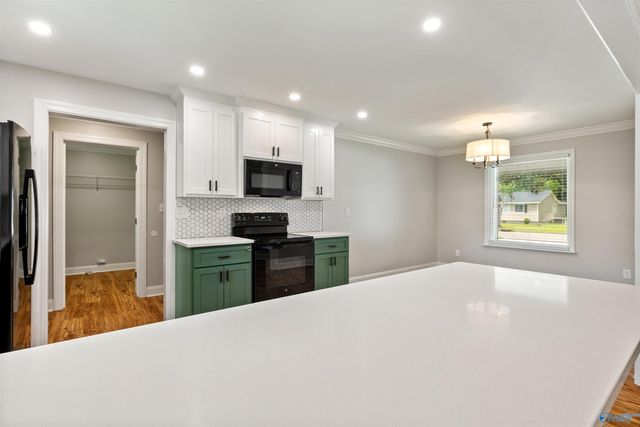 2211 Cecille Drive, Huntsville, AL 35803