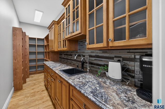 3001 S St Francis Ln Lane, Sioux Falls, SD 57103