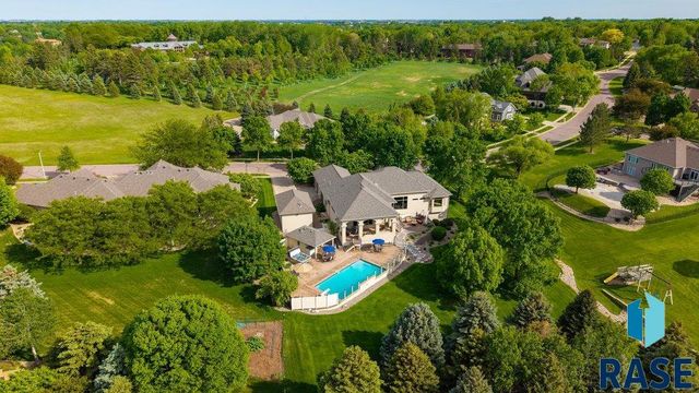 3001 S St Francis Ln Lane, Sioux Falls, SD 57103