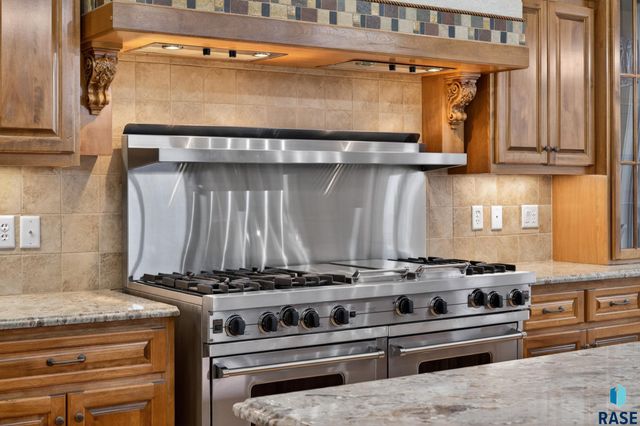 3001 S St Francis Ln Lane, Sioux Falls, SD 57103