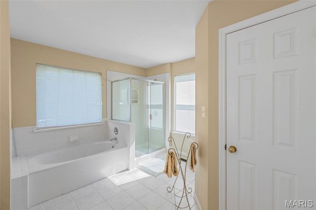 700 Juniper Glen Court, Ballwin, MO 63021